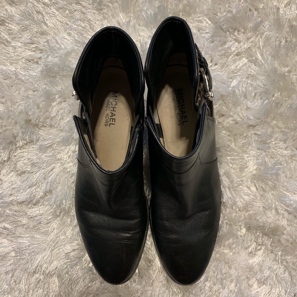Michael Kors leather booties - Picture 5 of 8